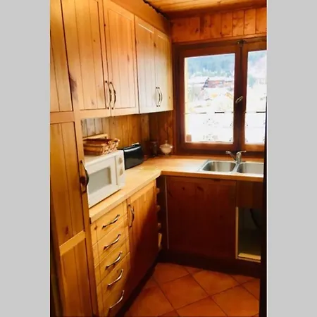 Apartment Dans Les Carroz d'Araches